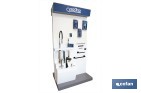 EXPOSITOR DE MADERA CON GRIFERÍA Y ACCESORIOS DE BAÑO | INCLUYE 32 REFERENCIAS, 96 PRODUCTOS | ILUMINACIÓN EN EL CABECERO