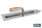 Llana autonivelante fabricada en acero carbono y mango de madera | Con forma de punta aguda | Medidas 400 X 110 X 1,0 mm - Cofan