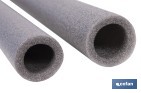 COQUILLAS AISLANTES PARA TUBERÍAS | MATERIAL: POLIETILENO EXPANDIDO | COLOR: GRIS | PROTECCIÓN TÉRMICA Y ANTICORROSIÓN | DISPONIBLE EN DIFERENTES DIÁMETROS Y LONGITUDES