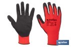 Guantes impregnados de nitrilo modelo Sandy Coating | Ideal para automoción, construcción y manipulación de aceites - Cofan