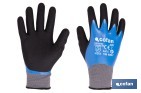 Guantes impregnados de nitrilo sandy de doble capa | Color: azul | Máximo agarre en seco, húmedo y aceitoso | EN 388-2131X | Disponible desde la talla 6 hasta la 11 - Cofan