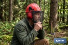 Kit forestal 4 en 1: casco rojo con protección de rostro y oídos. Protección triple certificada. - Cofan