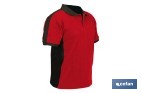 POLO DE TRABAJO MODELO HELA EN ROJO Y NEGRO | CÓMODO Y TRANSPIRABLE CON CIERRE DE 3 BOTONES | MATERIALES: 95 % ALGODÓN Y 5 % ELASTANO | DISPONIBLE DESDE LA TALLA S HASTA LA XXXL
