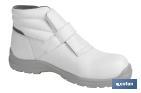 S2 SRC white safety boot | Sizes available range from 35 to 47 (EU) | White Eagle Model - Cofan