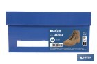 Bota de trekking Aracena con suela antideslizante de caucho | Serraje natural y cierre por cordones | Adecuada para senderismo y media montaña | Disponible desde la talla 38 hasta la 46 - Cofan