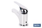 Grifo monomando para lavabo con acabado cromado | Incluye latiguillos y cartucho cerámico de 40 mm | Gama Ölfus - Cofan