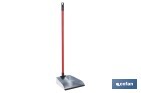 RECOGEDOR METÁLICO | CHAPA GALVANIZADA | PALO DE ROSCA INCLUIDO | DURABILIDAD Y LIMPIEZA PROFESIONAL | MEDIDAS: 83 X 24 CM