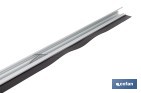 Burlete basculante de aluminio con labio de caucho | Longitud de 93 cm | Disponible en diferentes acabados - Cofan