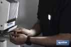 Lampe de poche Led magnétique | Format de poche | Résistante à l'eau et aux chocs. | 3W | 150 lm - Cofan