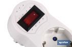 Adaptador triple Frontal Schuko con interruptor | Color Blanco | 16 A - 250 V - Cofan