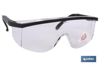 "Standard"-Schutzbrille. Weiss und transparent. UNE-EN 166F. - Cofan