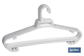 Pack de 6 cabides de plástico para roupas | Anti-deslizantes | Em Várias Cores | Medidas 38 x 18 cm - Cofan