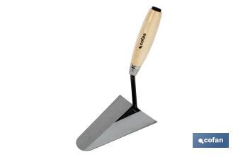 Forged round tip trowel, Catalana Model | Length: 160mm | Suitable for construction industry | Wooden handle - Cofan