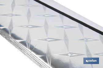 Parasol delantero con efecto láser | Con 2 ventosas | Protege tu vehículo de los rayos UV - Cofan