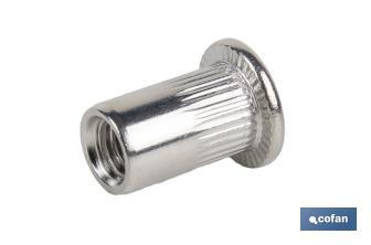 Tuercas remachables ranuradas de cabeza ancha A-2 | Amplia variedad de métricas - Cofan