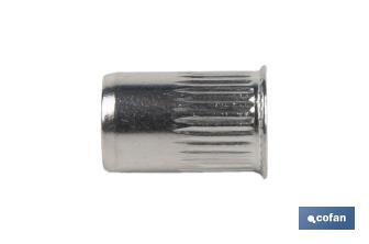Tuercas remachables ranuradas de cabeza reducida A-2 | Amplia variedad de métricas - Cofan
