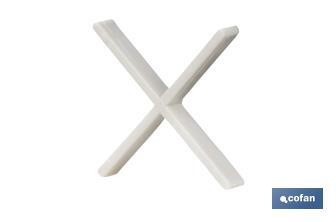 Highly resistant cross-shaped tile spacers for tiling projects | Available in different sizes and packaging - Cofan