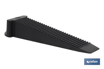 Reusable tile levelling wedges for a perfectly levelled surface | Dimensions: 80 x 17 x 14mm - Cofan