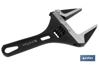 Stubby adjustable wrench | Wide jaw adjustable wrench | Available in various sizes and openings | Chrome-vanadium steel - Cofan