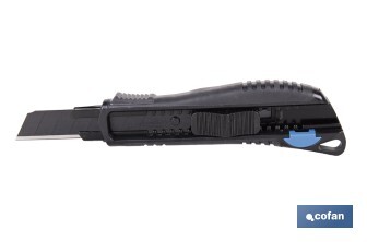 Cúter profesional de ABS | Con recubrimiento antideslizante TPR | Hoja negra ultra afilada SK2 | Bloqueo automático | Disponible en 3 medidas - Cofan