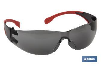 Gafas protectoras de seguridad super ligeras | Con lente oscura | Mayor protección y seguridad en el trabajo - Cofan