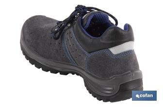 Zapato de Serraje | Color Gris | Seguridad S1P+SRC |Modelo Myron | Puntera de Carbono Light - Cofan