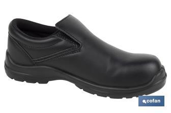 Mocasín de Seguridad S2 SRC | Tallas desde la 35 a la 47 en Color Negro | Zapato de Trabajo Modelo Black Fox - Cofan