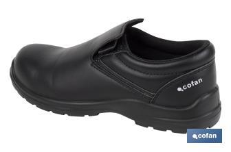 S2 SRC safety moccasin | Sizes available range from 35 to 47 (EU) | Black | Work shoes, Black Fox Model - Cofan