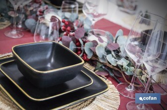 Vajilla de cerámica cuadrada en color negro con borde vintage | Set de 20 piezas | Apta para lavavajillas, microondas y horno - Cofan