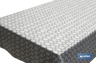 Rouleau de nappe antitache avec impression numérique avec un design d'hexagones | 50 % de coton et 50 % de PVC | Dimensions : 1,40 x 25 m - Cofan