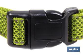 Reflective dog collar | Green | Size: S or M - Cofan