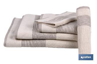 Toalha De Duche | Cor Nature | Gramagem 600g / m2 | Modelo Alma | Mede 70 x 140 cm - Cofan
