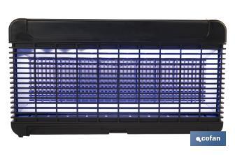Lámpara LED antiinsectos con enchufe| Potencia: 13 W | Descarga Eléctrica: 4000 V | Área: 200 m² | Protégete contra los insectos - Cofan