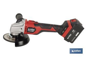 Amoladora a batería sin escobillas | Velocidad variable | Mango 3 posiciones | Incluye: batería de 20 V y 4.0 Ah, cargador y maletín con disco de corte, protector y mango auxiliar - Cofan