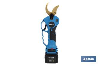 Kit of cordless pruning shears with extensible pole | Pole available in two different sizes: 130cm or 190cm - Cofan