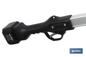 Kit of cordless pruning shears with extensible pole | Pole available in two different sizes: 130cm or 190cm - Cofan
