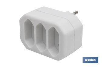 Adaptador Triple 2P | 3 vias frontales | 10 A - 250 V - Cofan