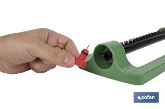 Irrigatore oscillante con 16 getti | Materiale: polipropilene | Ideale per il giardino | Flessibile | Previene la rottura - Cofan