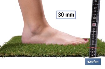 Césped Artificial de 30 mm para terraza y jardín | Modelo acolchado, confortable y resistente | Ideal para exteriores y piscinas - Cofan