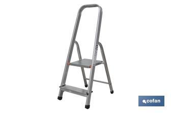 Aluminium ladder available from 2 to 8 steps | Available heights from 0.41 to 2.41 metres | Complies with EN 131 Standard - Cofan